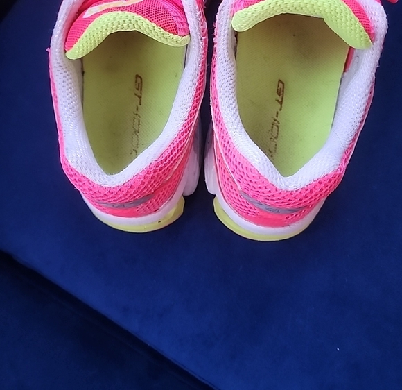 ASICS Women's Neon Pink Athletic Shoes - Picture 3 of 10